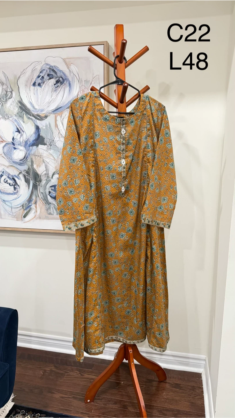 Mustard Floral Print Kurti and Pants Set - photo 2