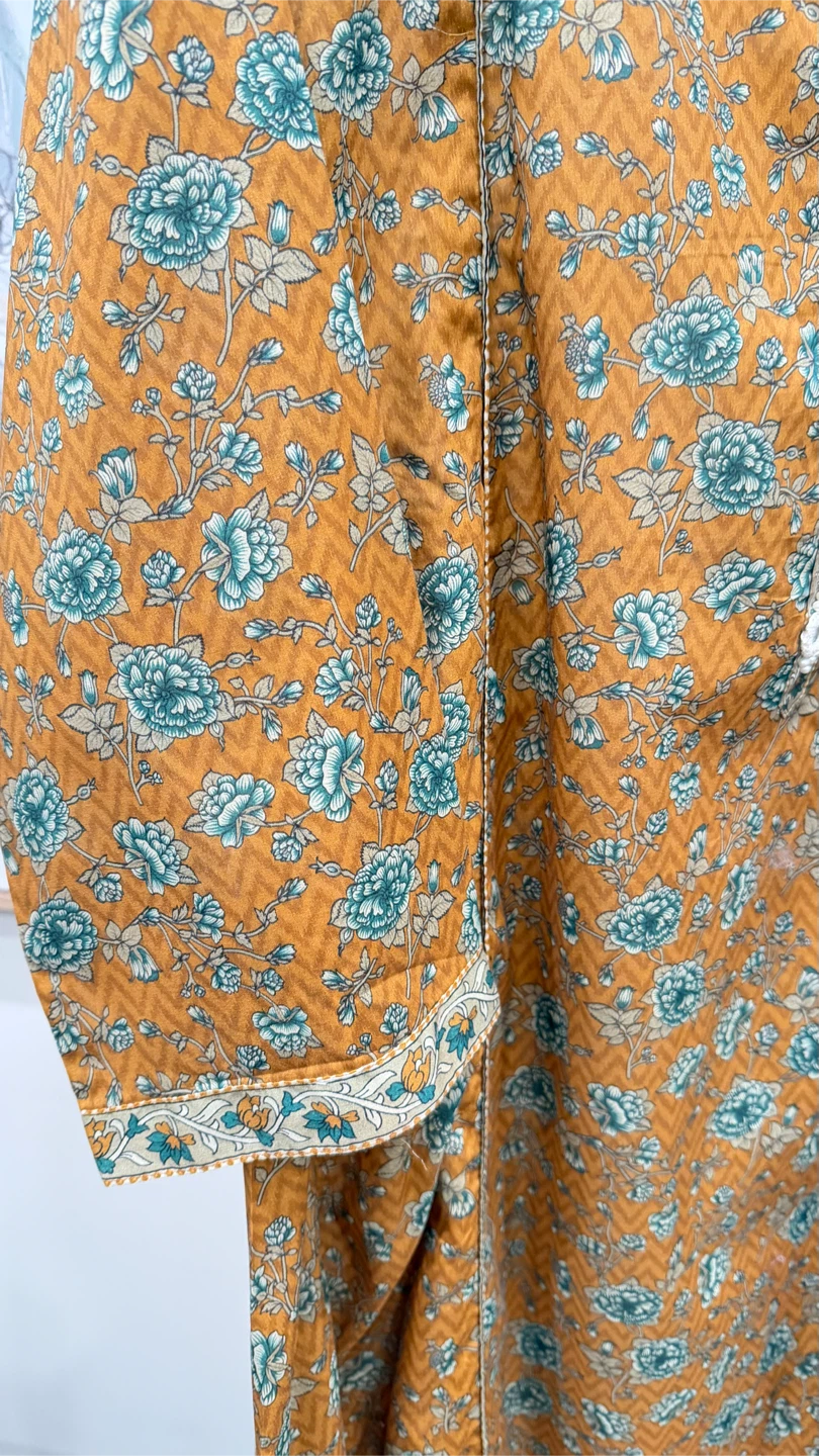 Mustard Floral Print Kurti and Pants Set - photo 4