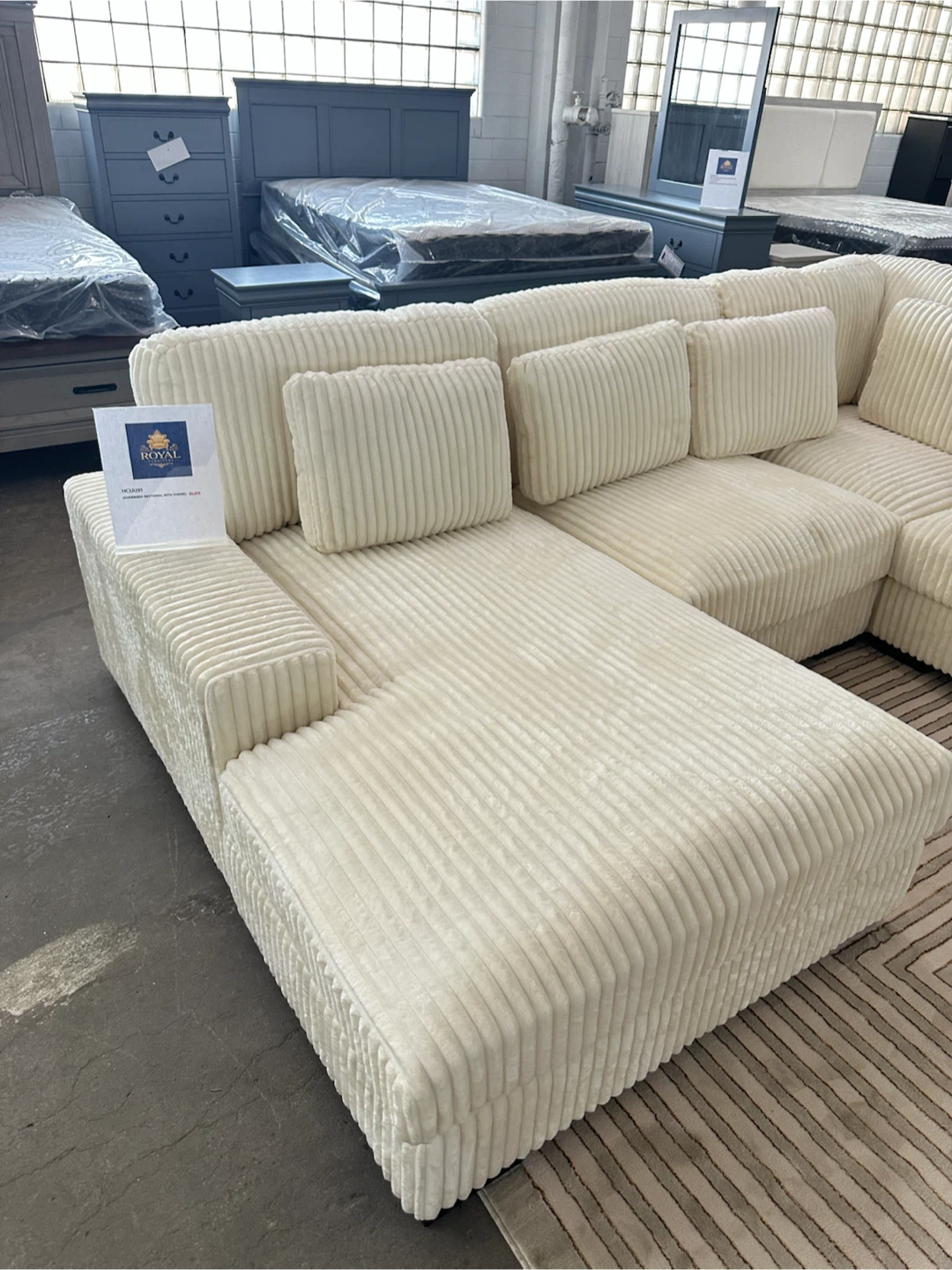 White L shape sectional (new) - photo 2