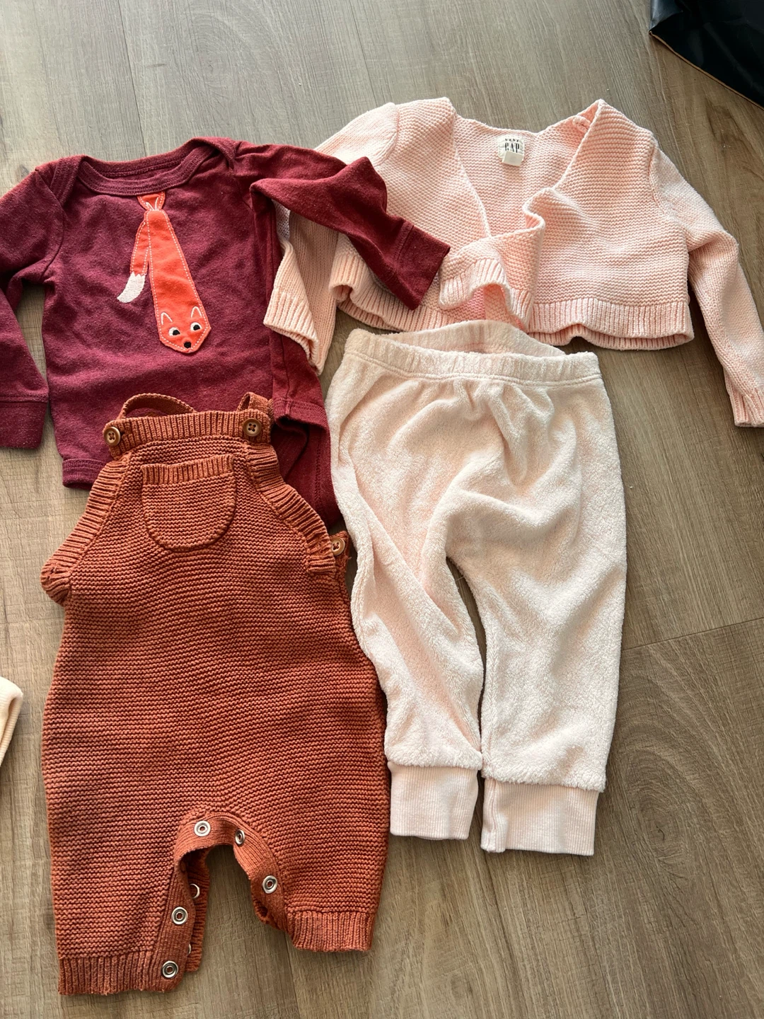 Baby Girl Clothes Bundle (From Korea) - photo 2