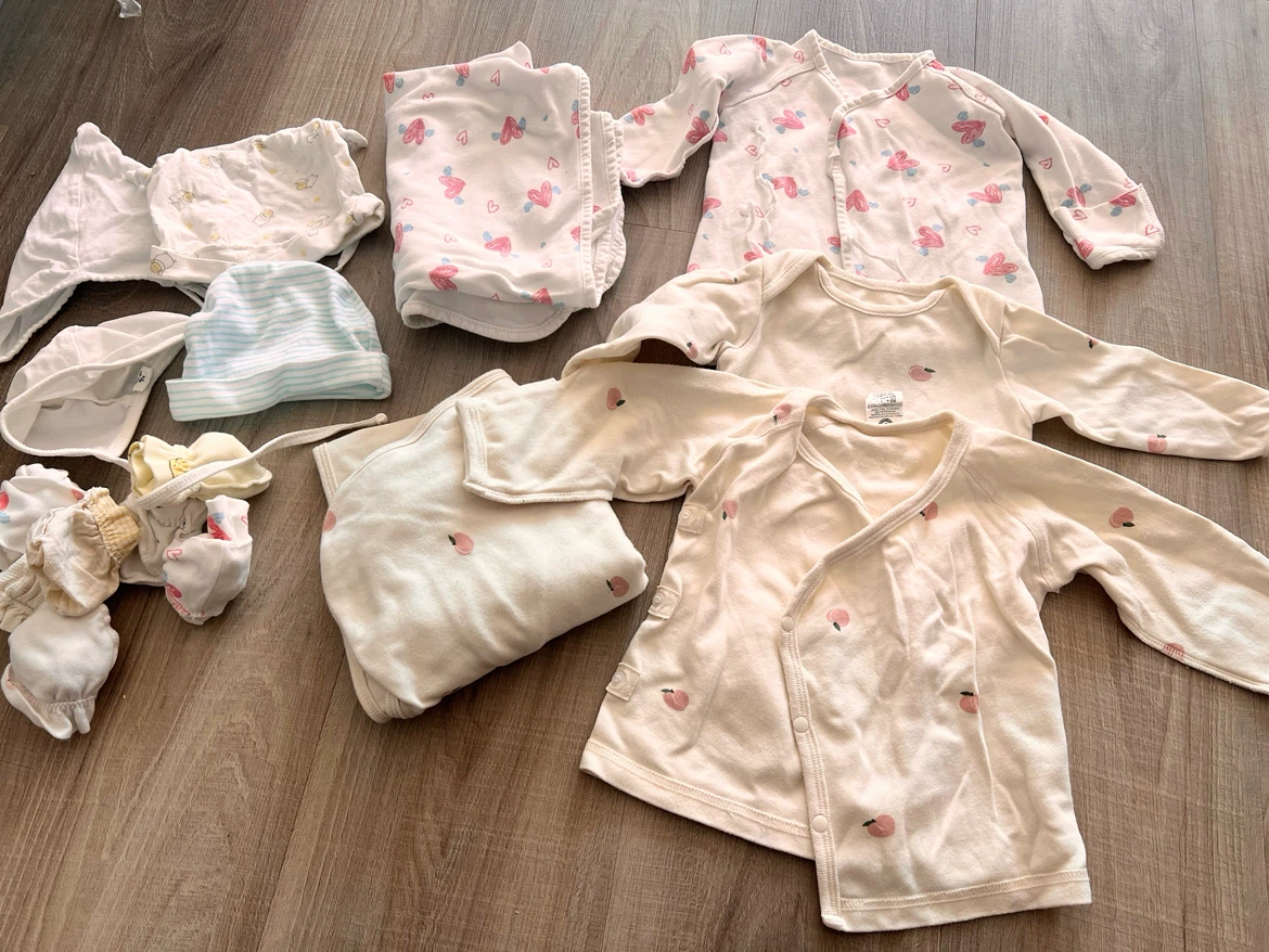 Baby Girl Clothes Bundle (From Korea) - photo 3