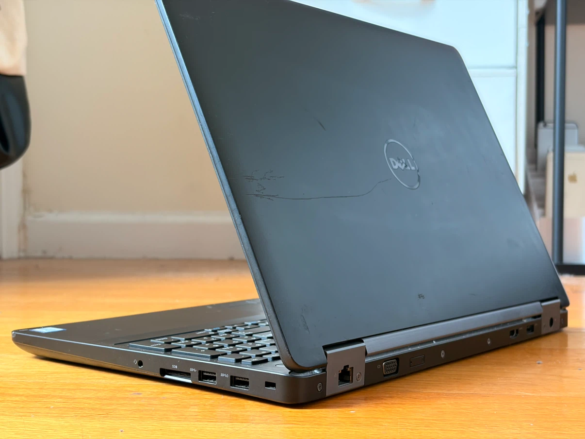 Dell Precision 3510 Laptop — Core i7 / 8GB RAM / 256GB / Touch - photo 3