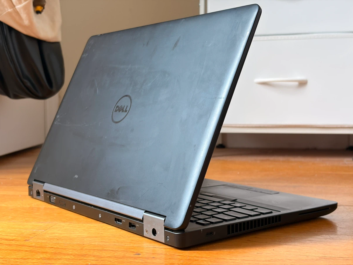 Dell Precision 3510 Laptop — Core i7 / 8GB RAM / 256GB / Touch - photo 4