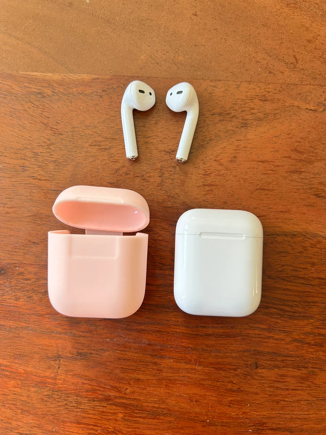 Apple AirPods (2nd Gen) with Charging Case