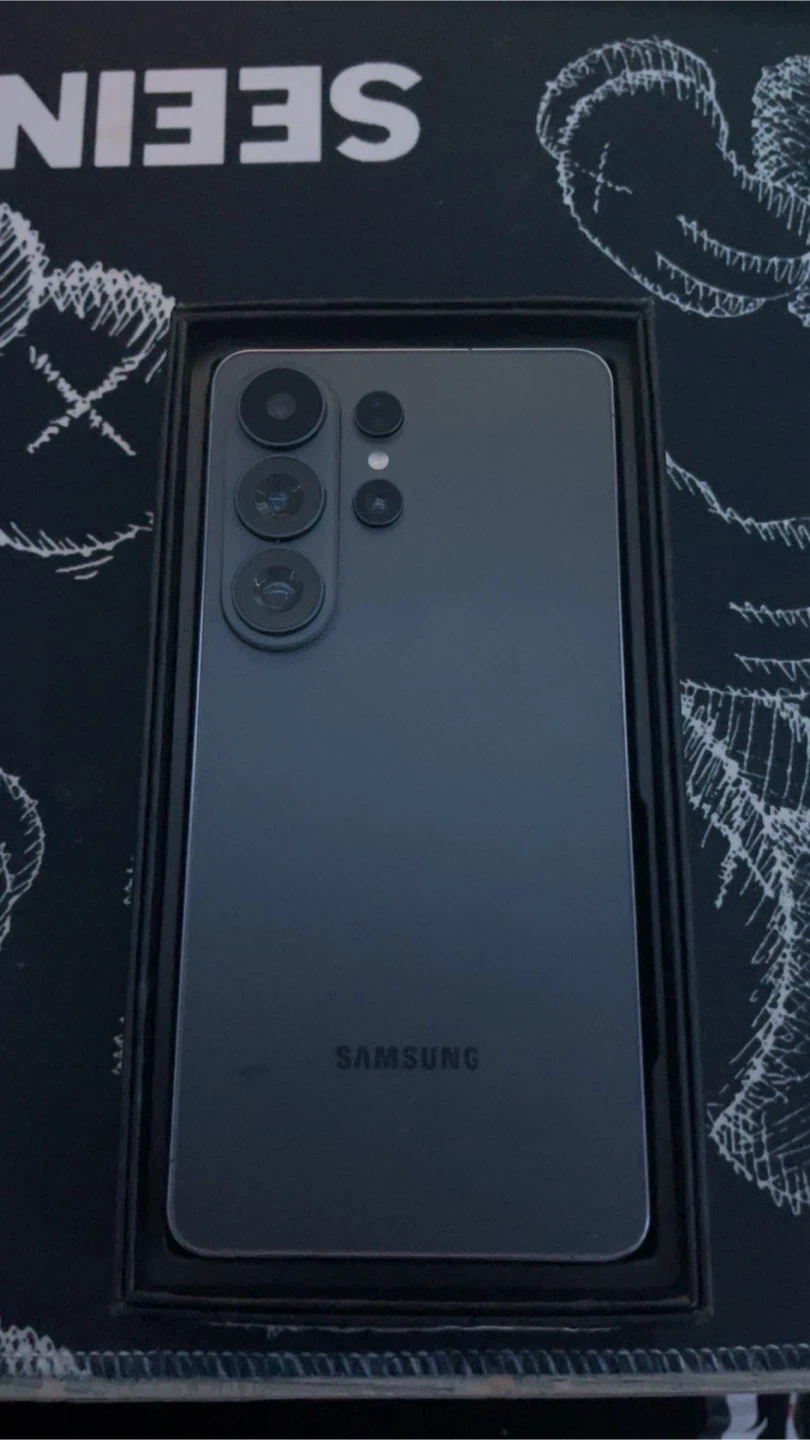 Samsung Galaxy S26 Ultra Smartphone
