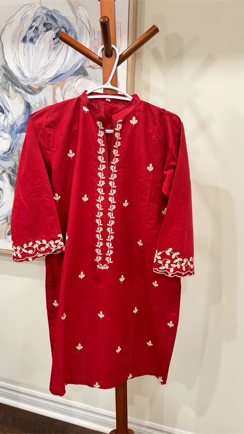 Embroidered Maroon Kurti two piece set - photo 4
