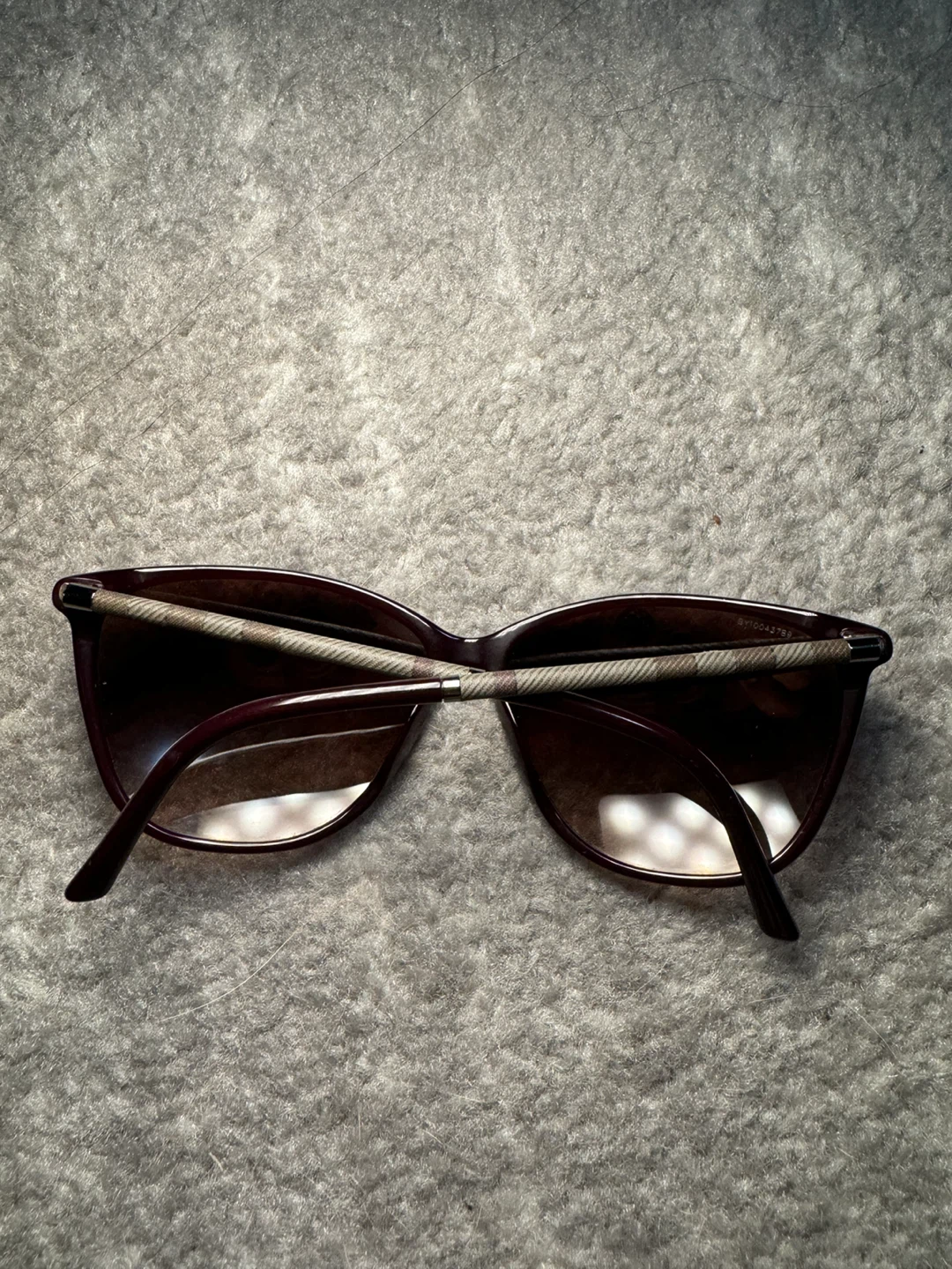 Burberry Sunglasses with Case - photo 2