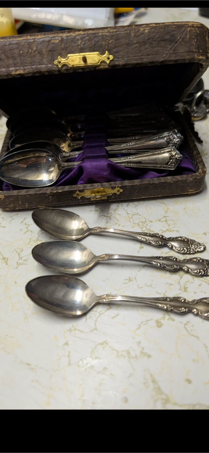 WM. Rogers & Son Silver Plated Spoons - photo 5