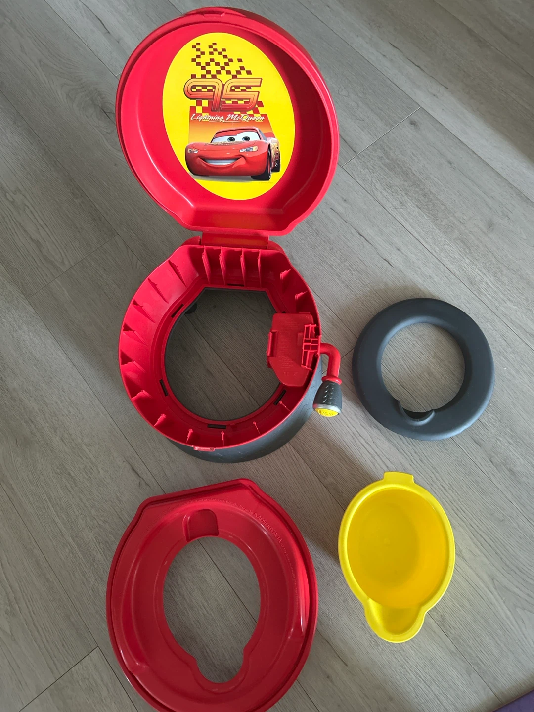 Disney Cars Lightning McQueen Potty Training Toilet - photo 2