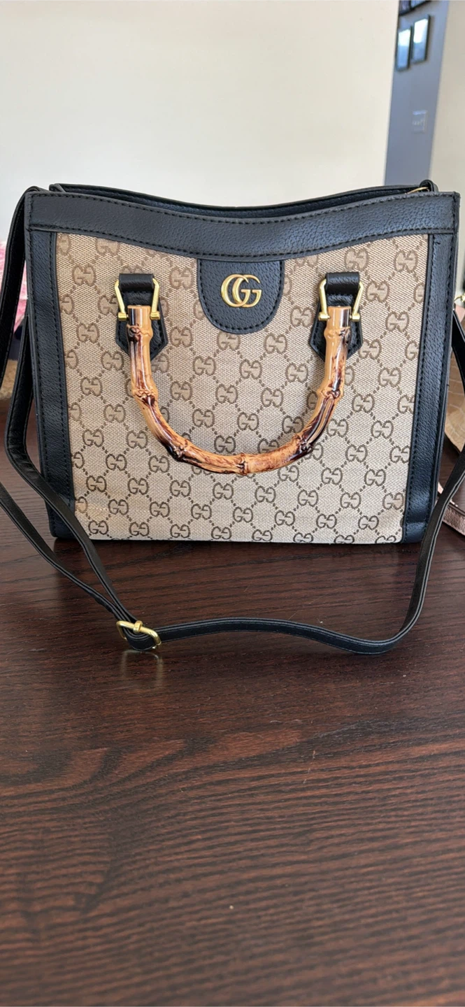 Women’s handbag