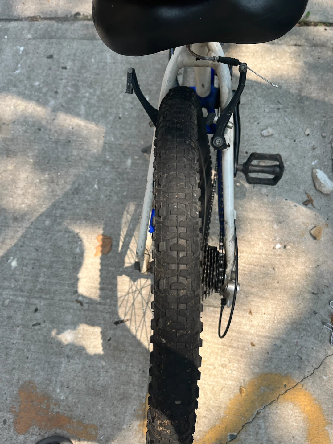 Specialized Hotrock 24 Mountain Bike - photo 5