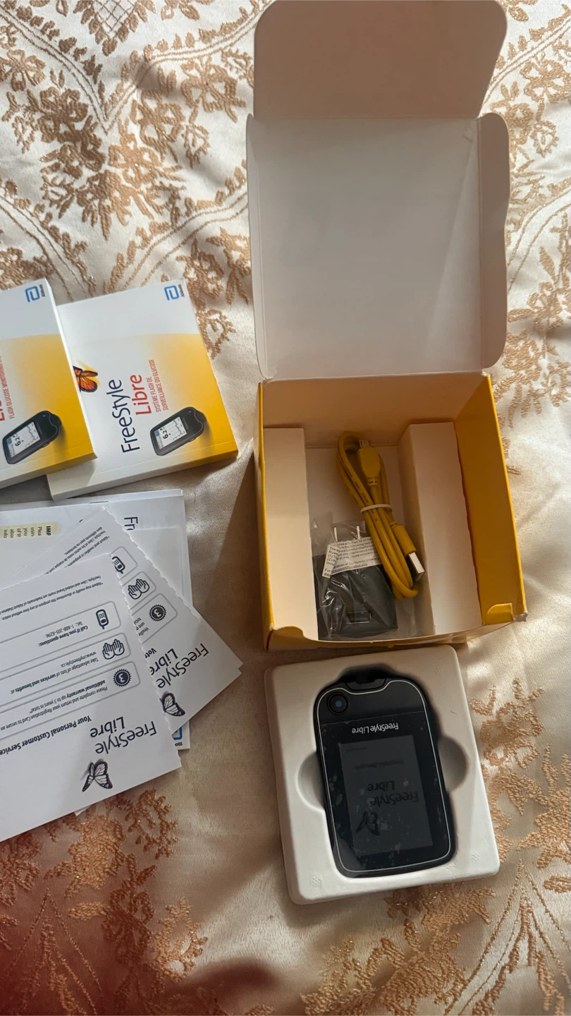 Abbott Freestyle Libre Glucose Monitoring System - photo 2