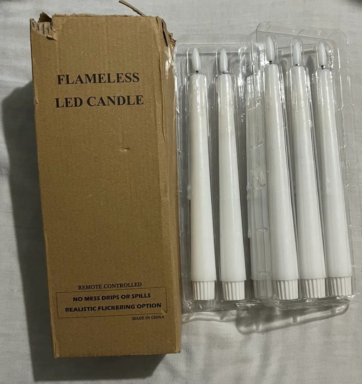 🕯️ Set of 6 White taper-style flameless LED candles 🕯️
