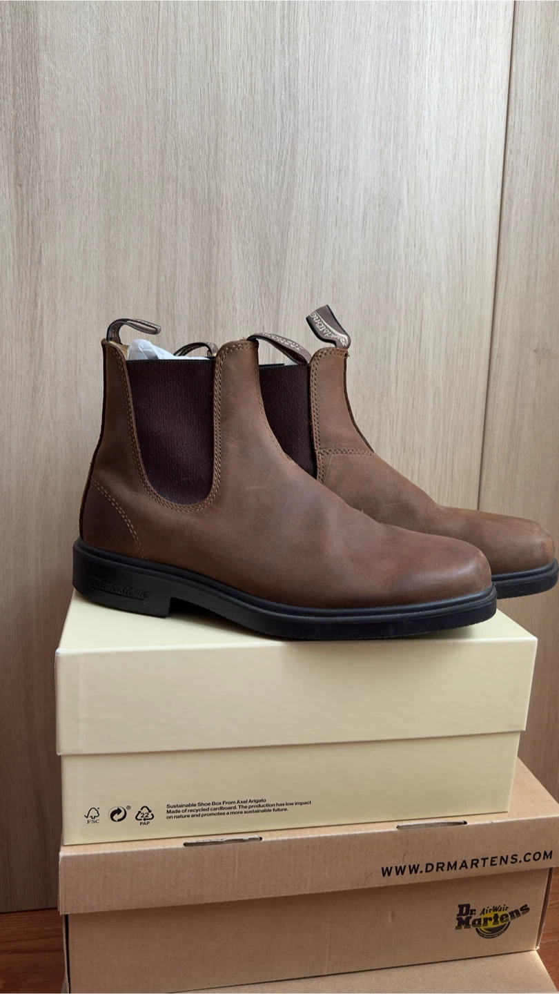 Blundstone Chelsea Boots (Chisel Toe) - Brown