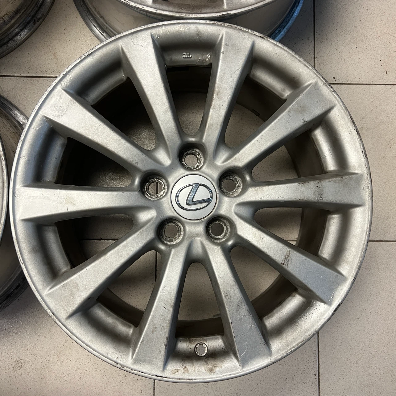 17" OEM Lexus / Toyota aluminum alloy wheels 5x114.3 - photo 4