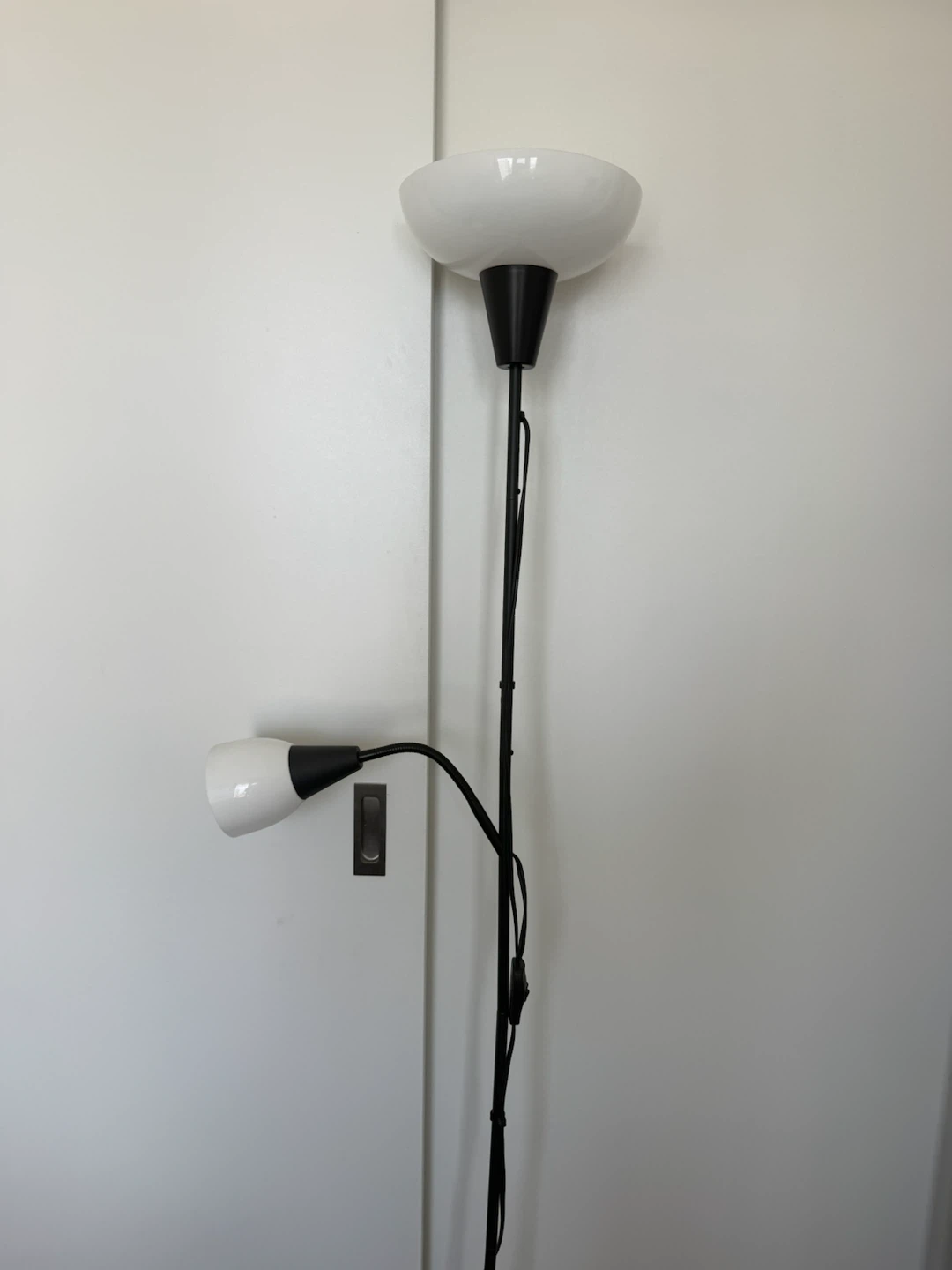 Black Floor Lamp with Adjustable Reading Light - photo 5