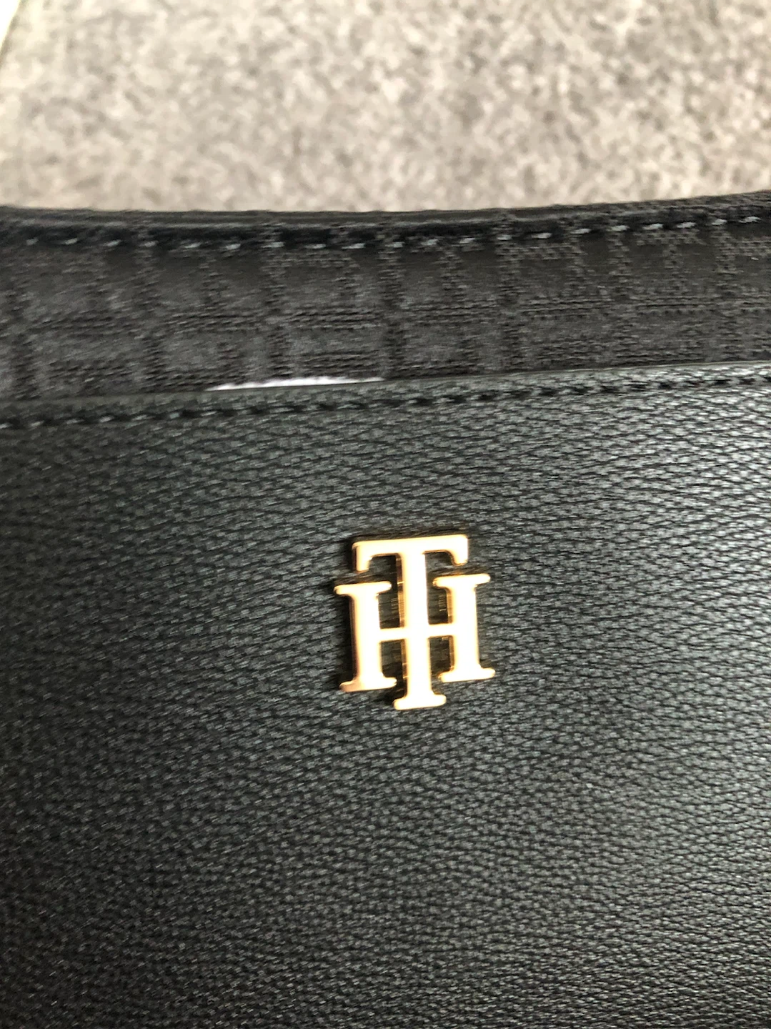 Tommy Hilfiger Black Monogram Shoulder Bag - photo 5