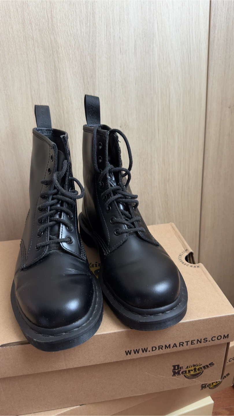 Men’s Dr. Martens 1460 Mono Boots