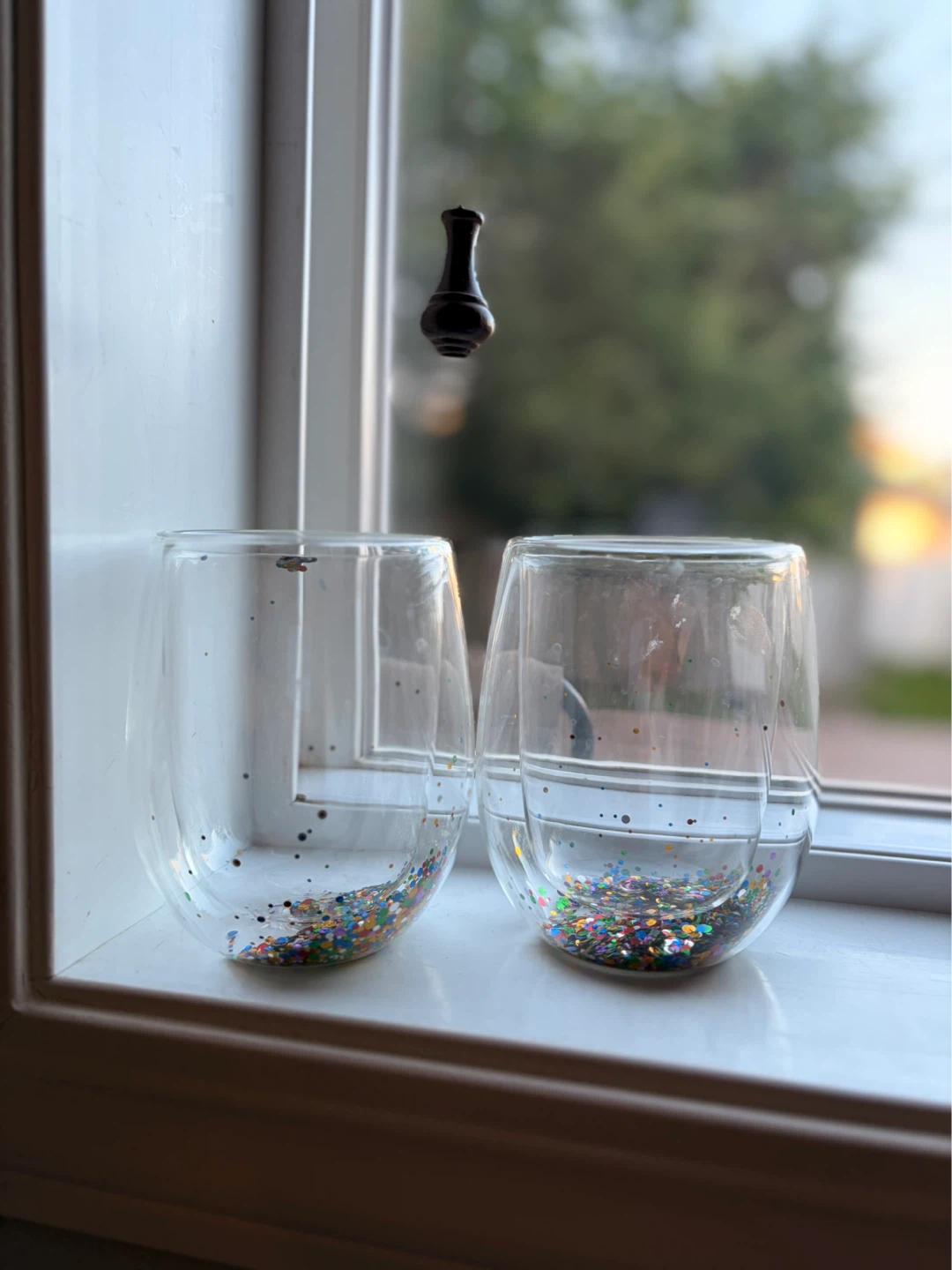 Set of 2 Glitter Stemless Wine Glasses