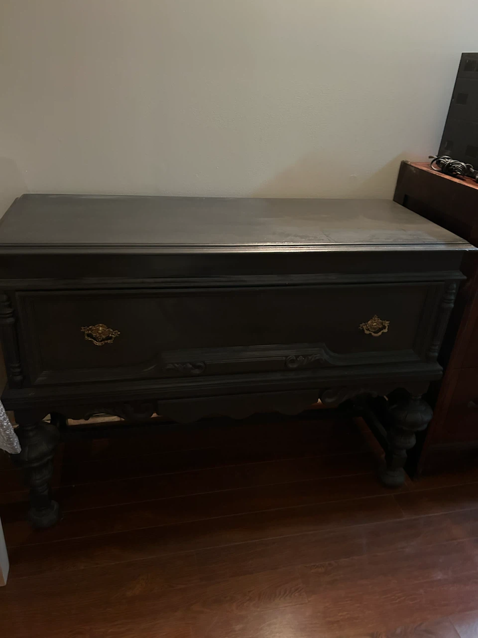 Antique Wooden Chest of Drawers