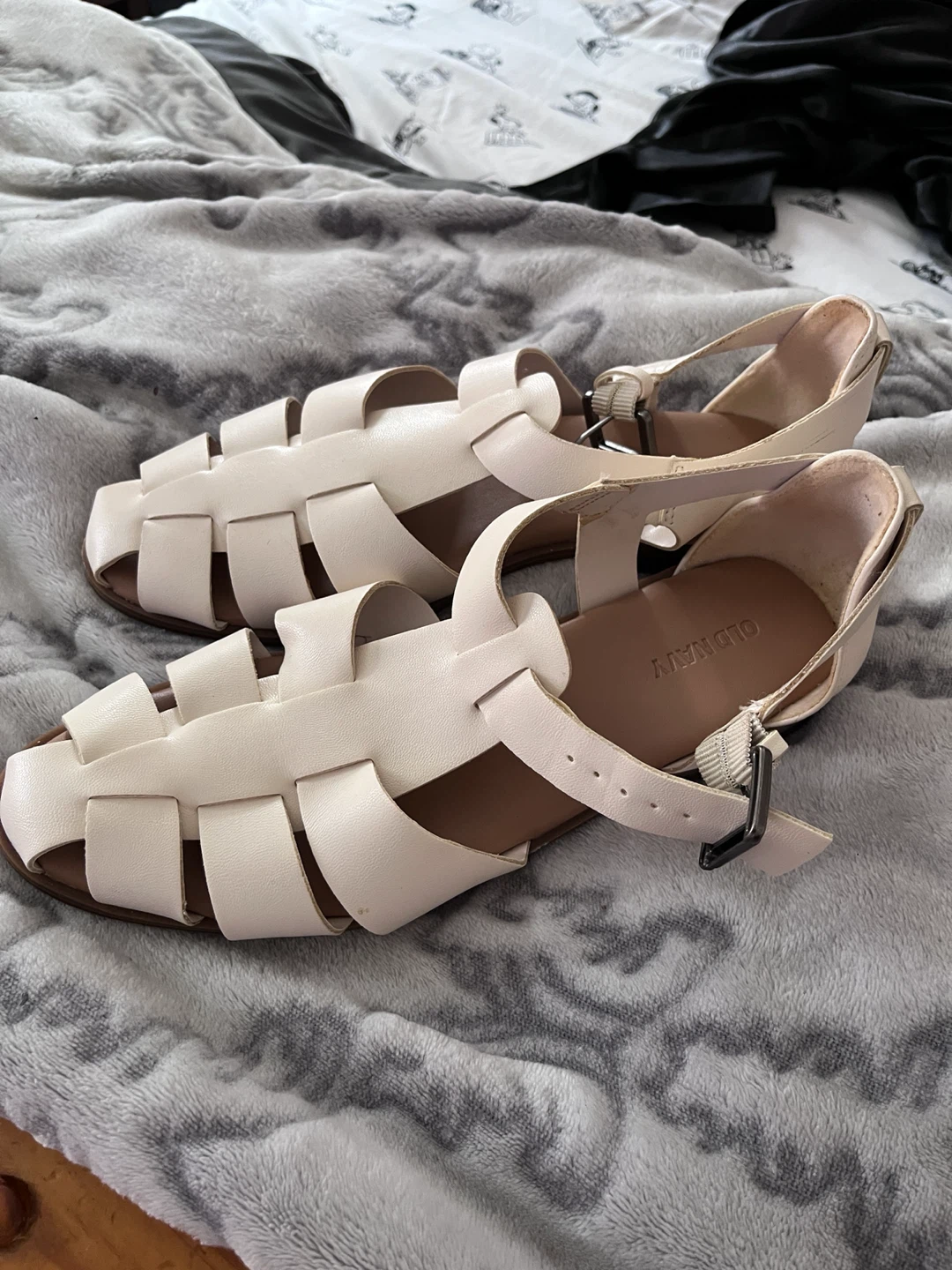 Old Navy White Woven Fisherman Sandals