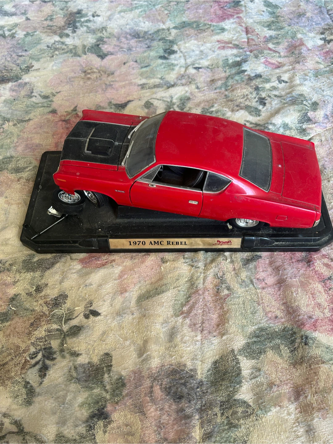 1970 AMC Rebel Diecast Model Car - photo 2