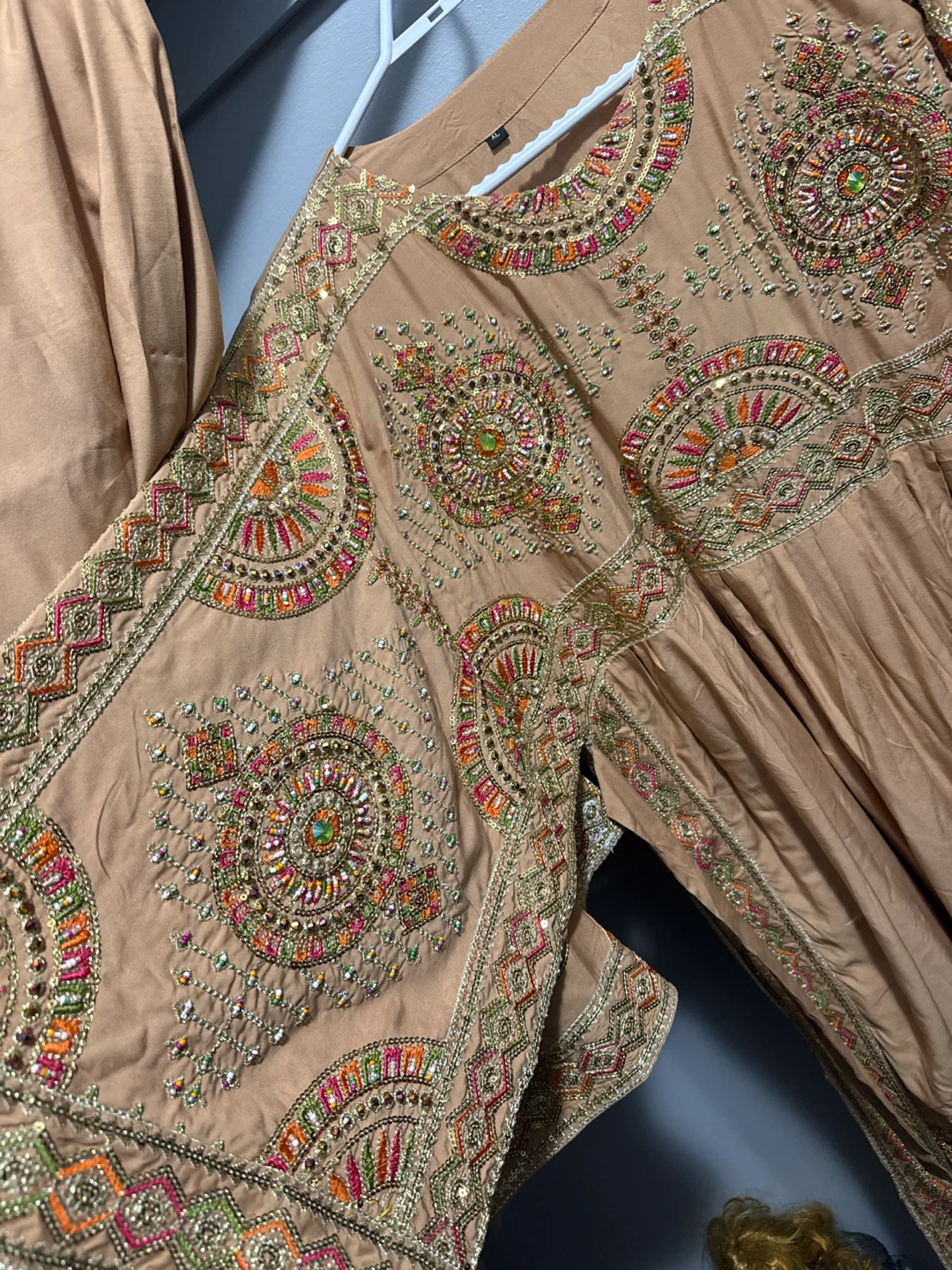 Women's Embroidered Kurti and Pants Set - XL - photo 3