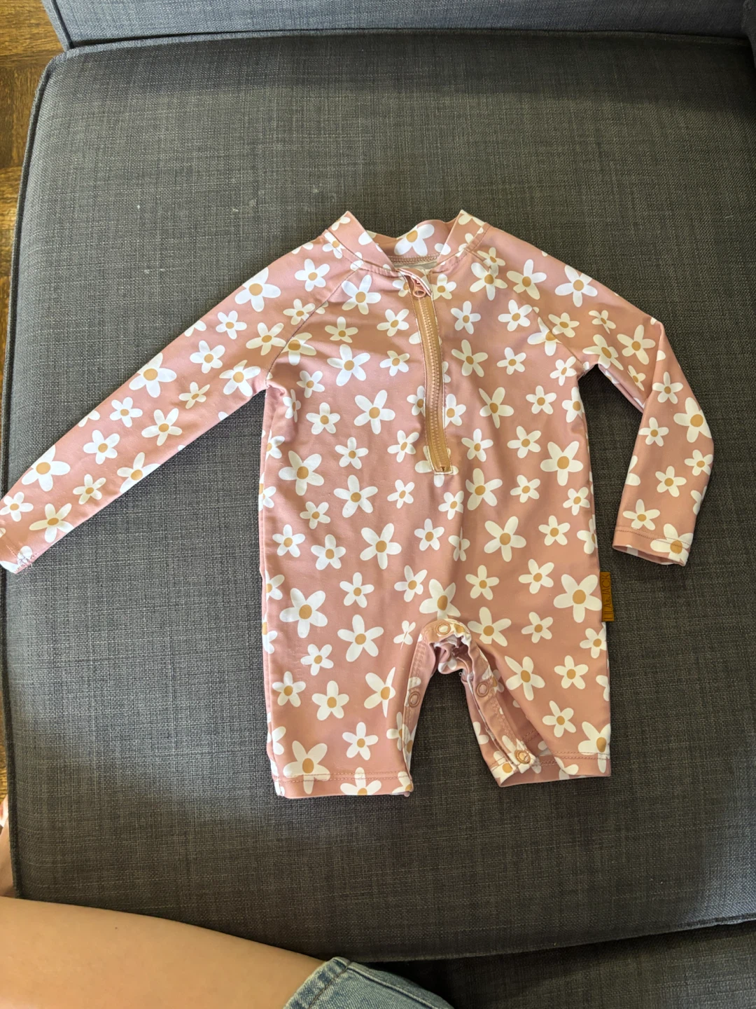 Baby Girl's Pink Daisy Swimsuit -12 months - photo 2