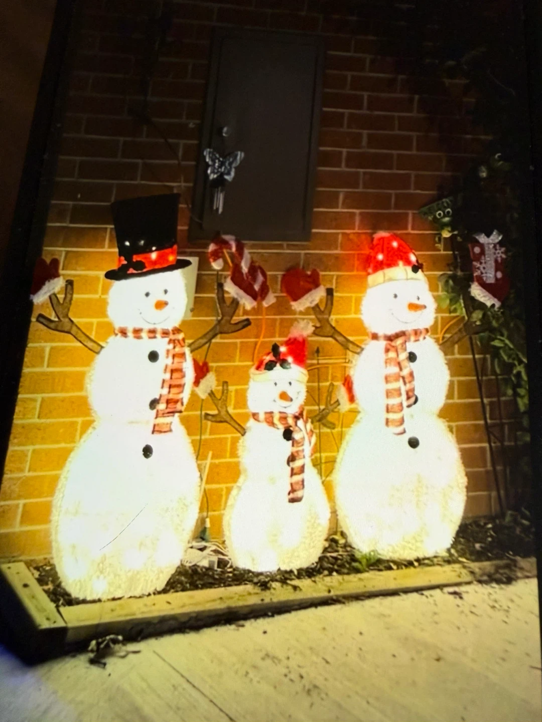 Light-Up Snowman Family Christmas Decoration