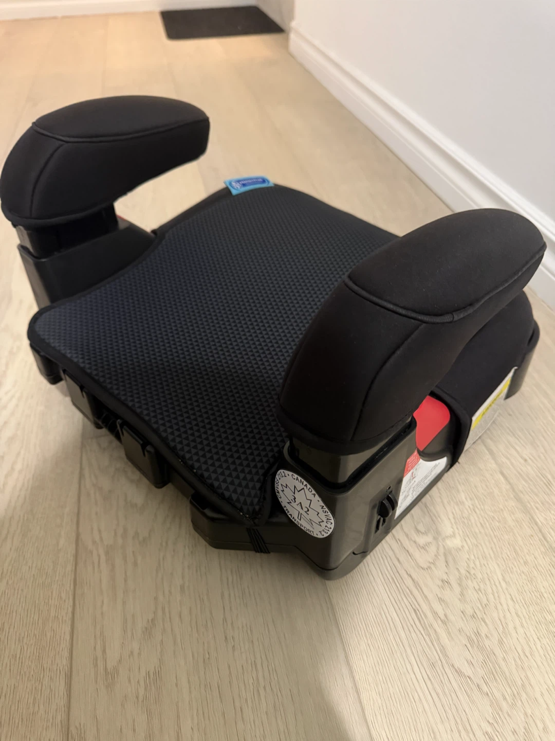 Graco Booster Car Seat - photo 3