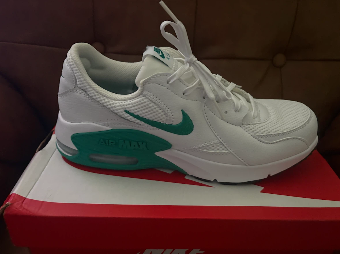 Nike Air Max SC Women's Sneakers Size 9.5 White/Green