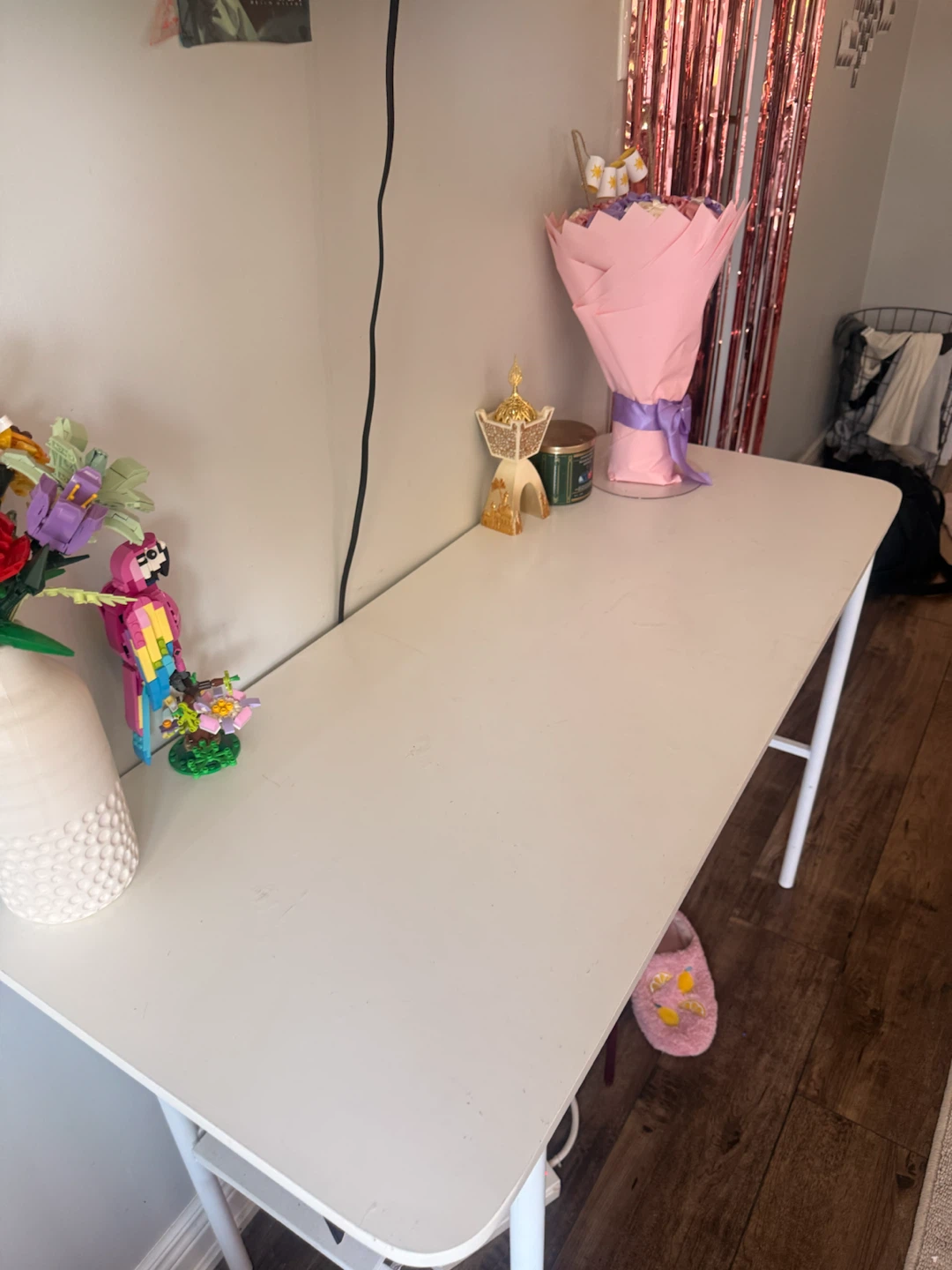 White Desk with Shelf - photo 2