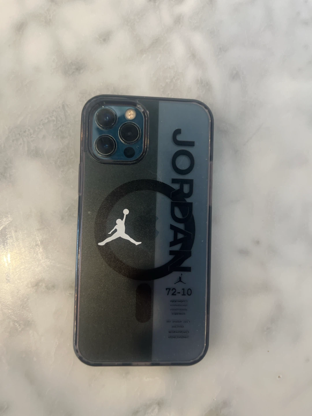 iPhone 12 Pro Max - photo 2