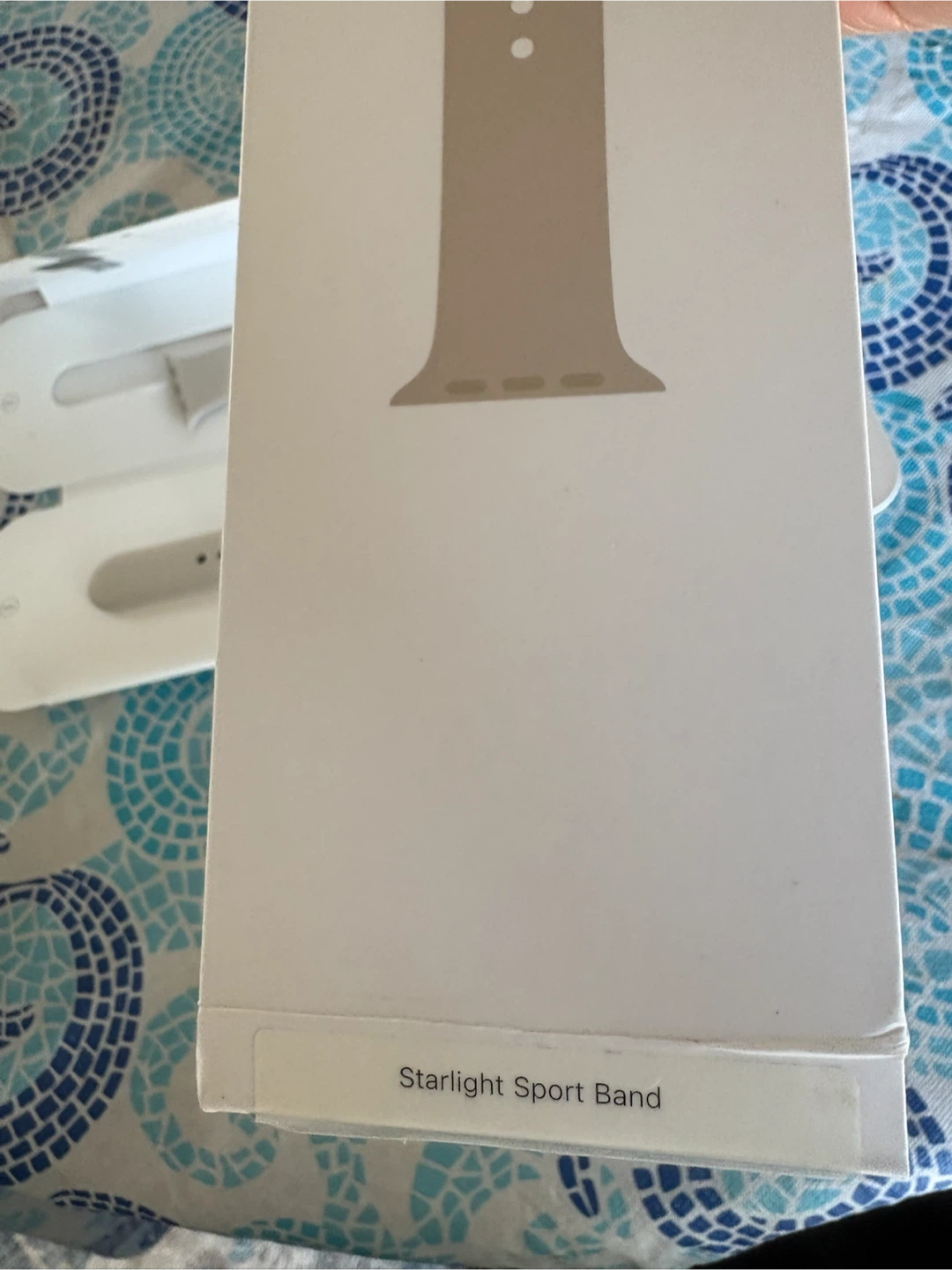 Never Worn Apple Watch Starlight Sport Band 41mm - photo 4