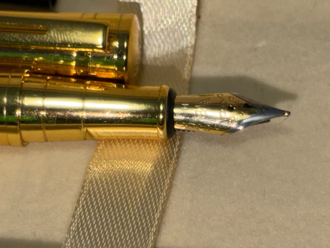 Brand New Wordsworth & Black Gold Fountain Pen with Box - photo 3