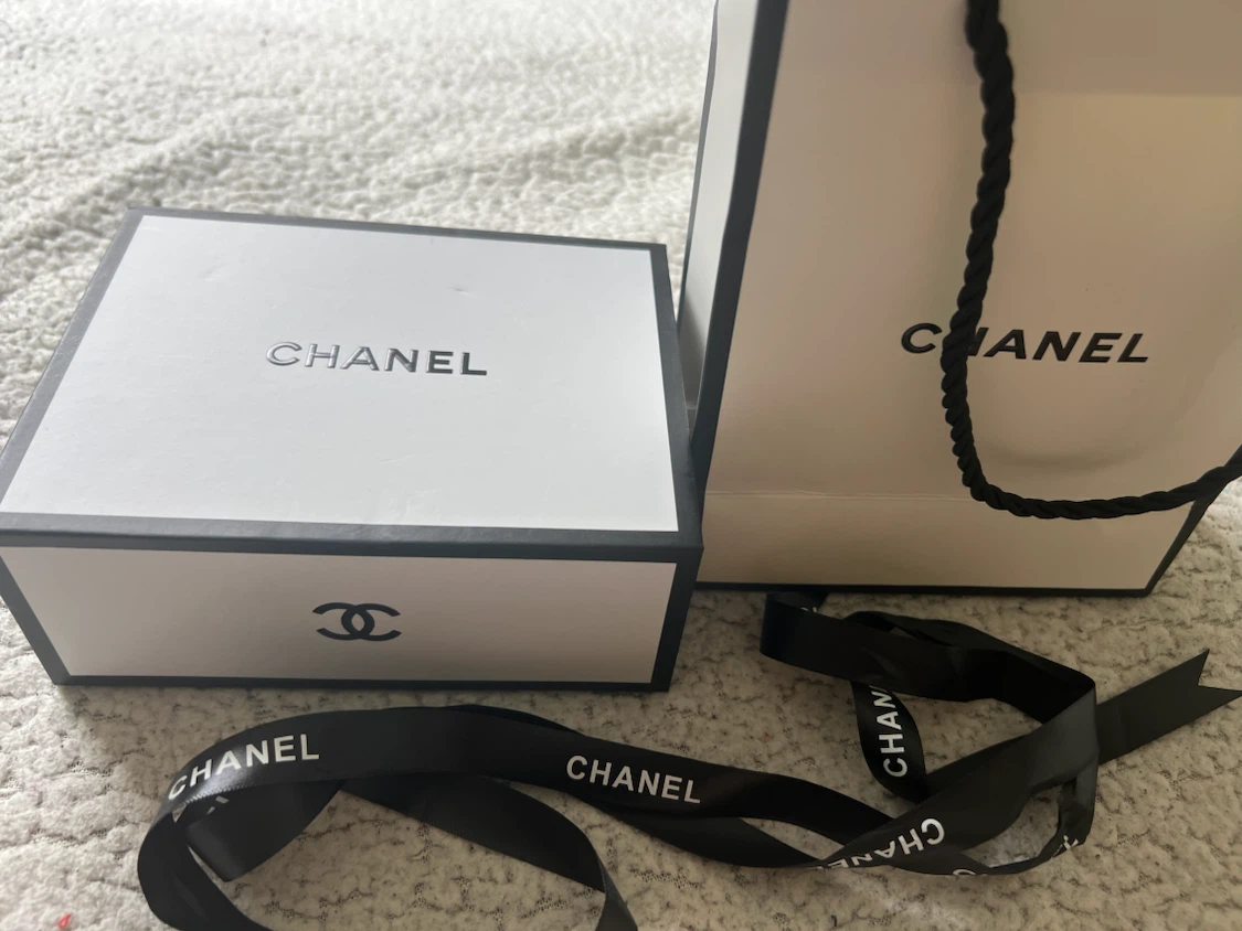 Chanel Quilted Wallet 100% authentic - photo 5