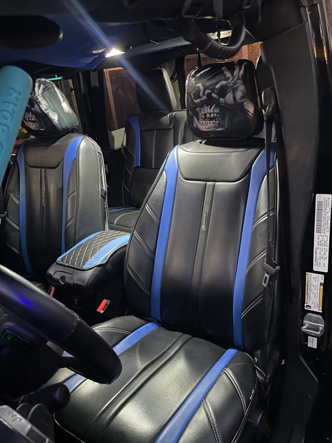 2011 Jeep Wrangler JKU unlimited - photo 5