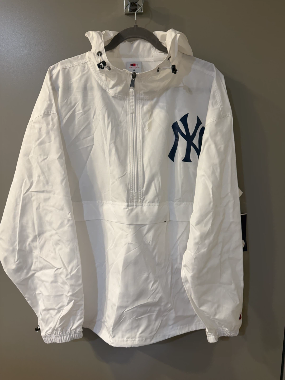 NWT! Men’s Champion New York Yankees Jacket XL