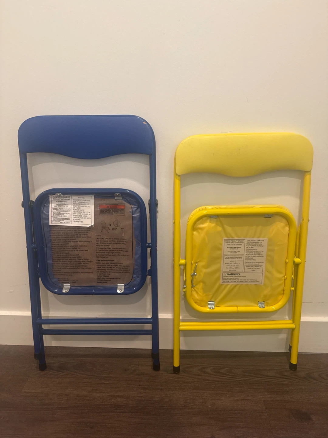 Blue and Yellow Folding Chairs with Child Safety Lock - photo 2
