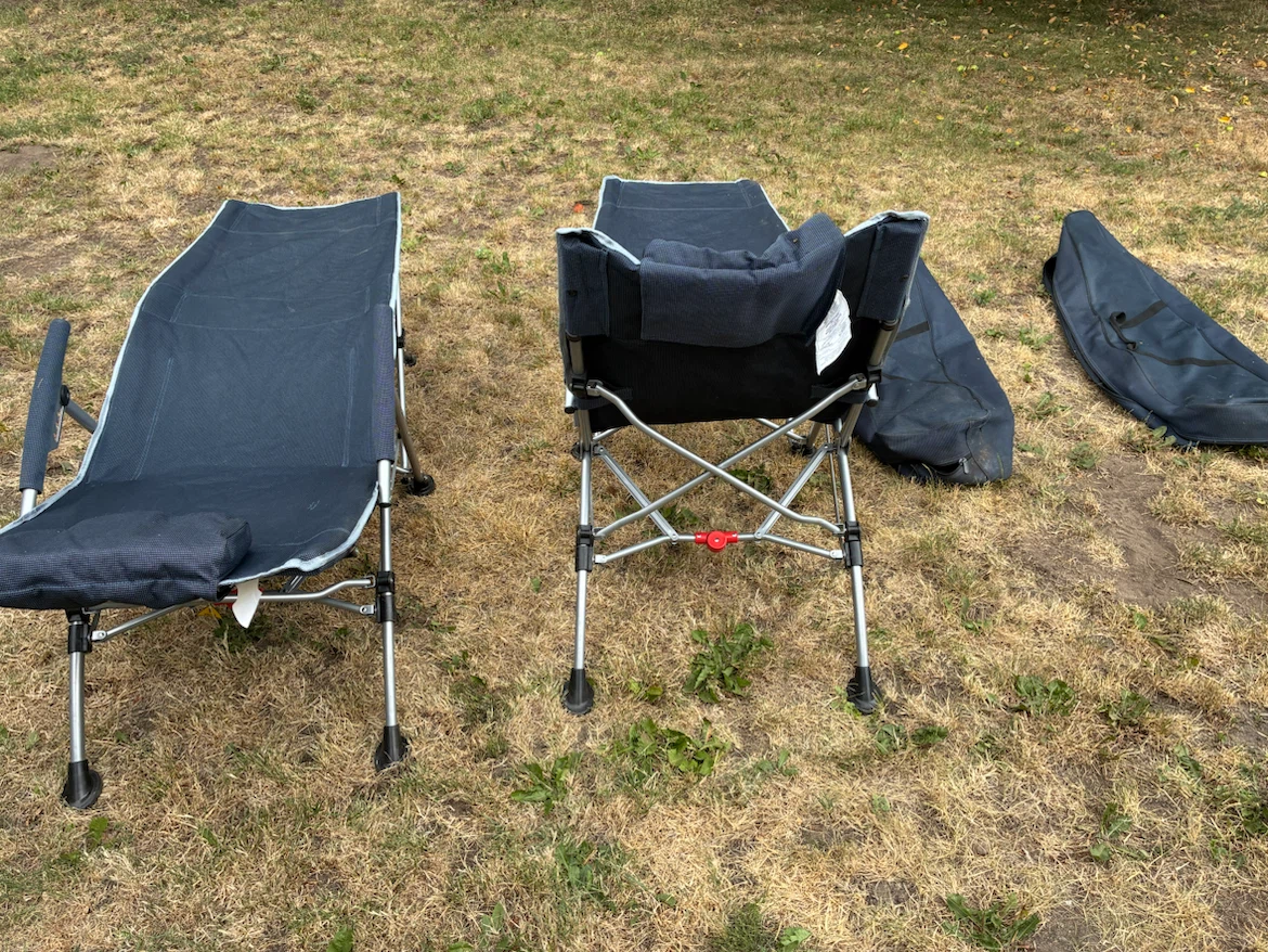 Set of 2 Folding Lounge Chairs with Headrests - photo 5