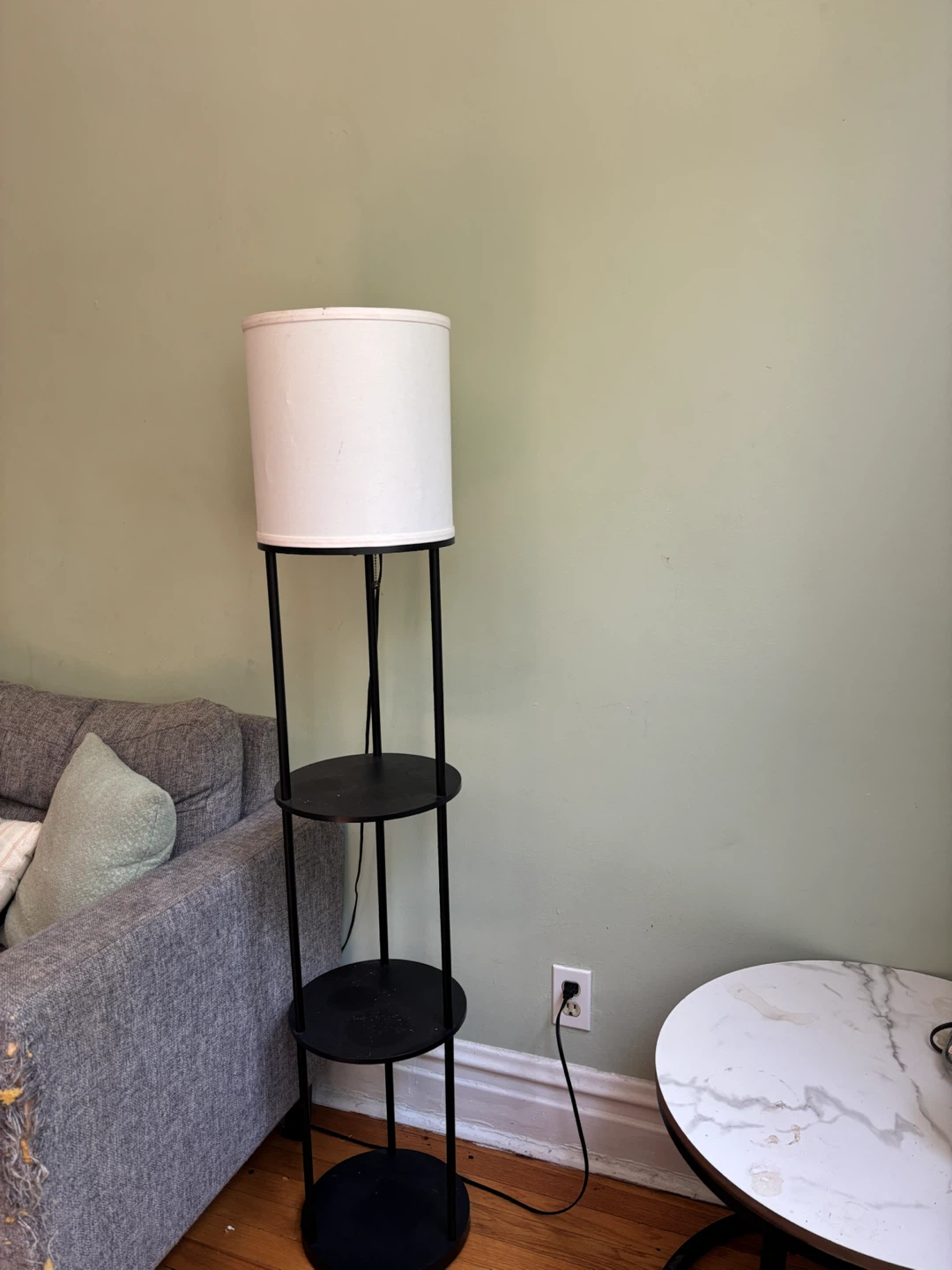 Black floor lamp with shelves - photo 4