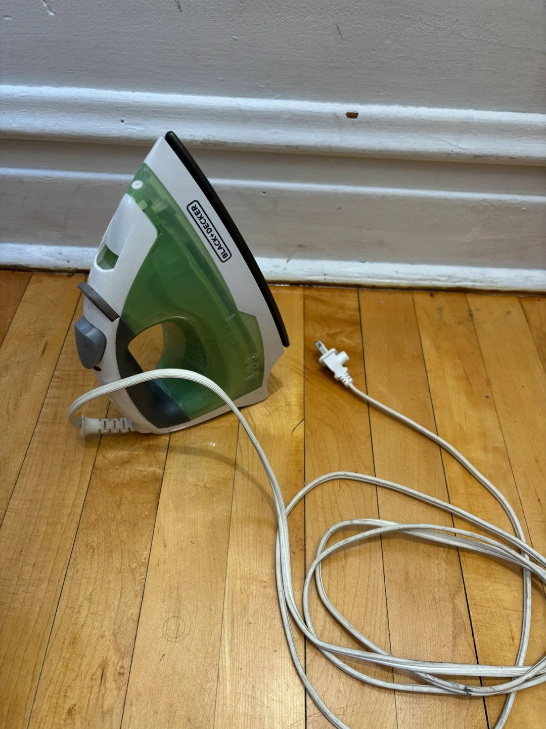 Iron and Conair Handheld Steamer - photo 2