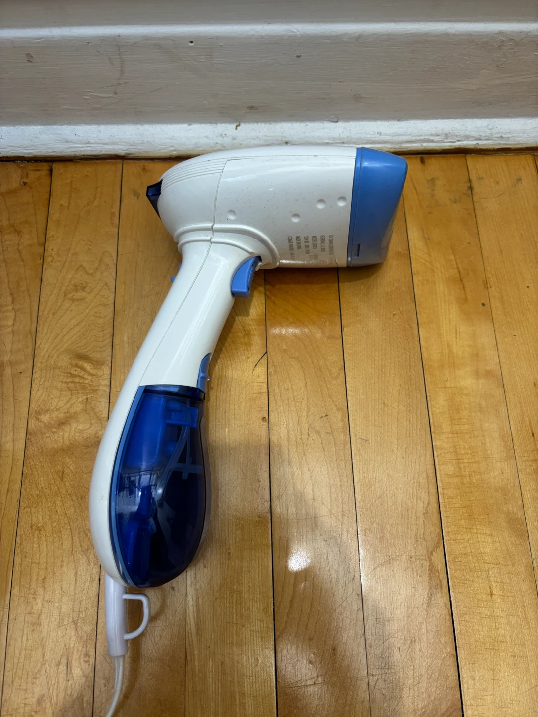 Iron and Conair Handheld Steamer - photo 3