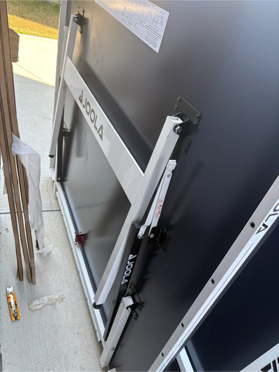 Damaged JOOLA Indoor/Outdoor Ping Pong Table - photo 3
