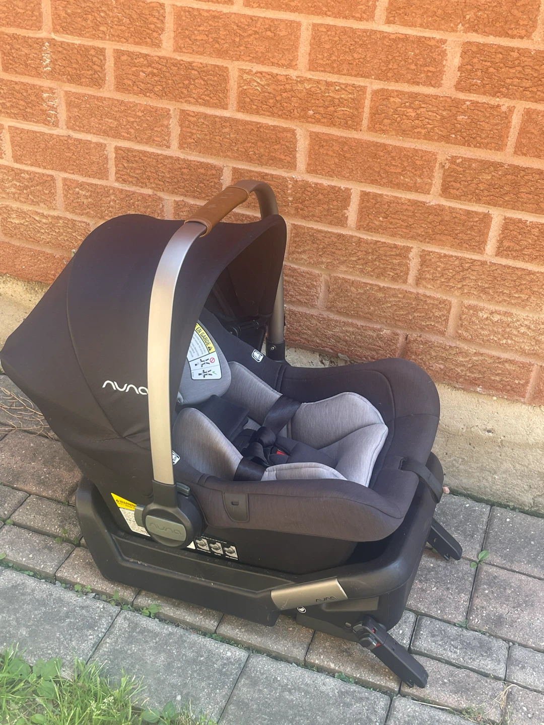 Nuna Pipa Infant Car Seat with Base - photo 2