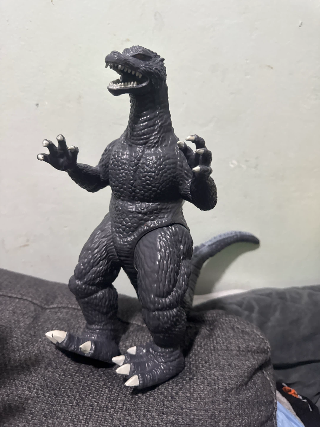 Godzilla Figure - photo 4