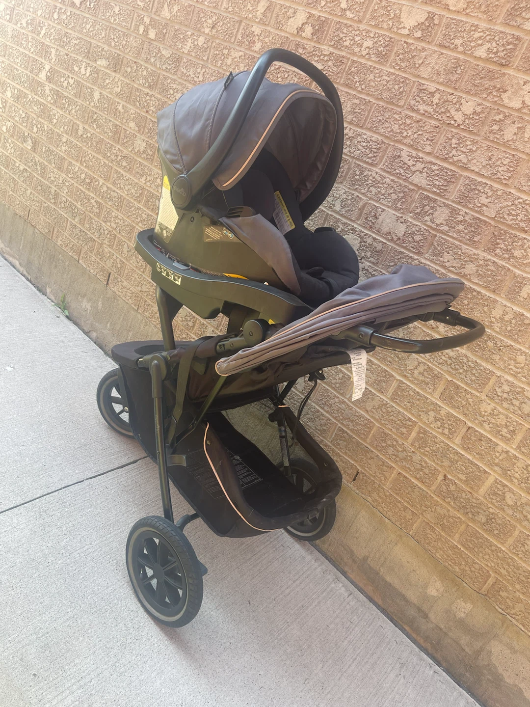 Evenflo Stroller and Car Seat Combo