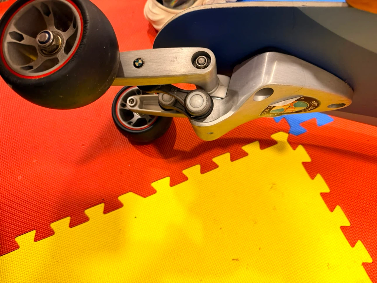 BMW StreetCarver TR-20 Anniversary Edition Skateboard - photo 4