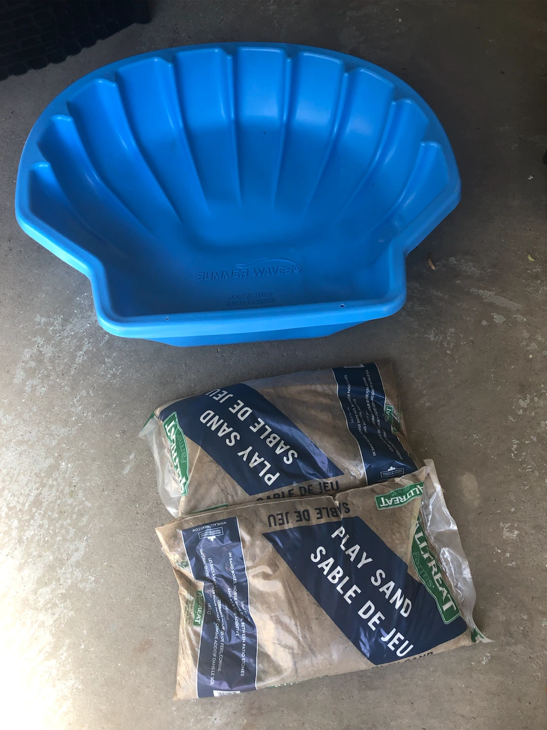 Summer Waves Blue Sand Sandbox with 2 Bags of Play Sand