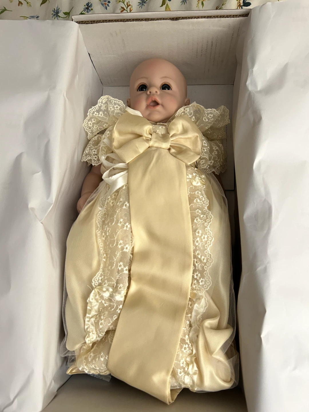2013 Commemorative Royal Doll - photo 2